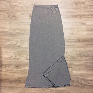 Brandy Melville - B&W Striped Maxi Skirt